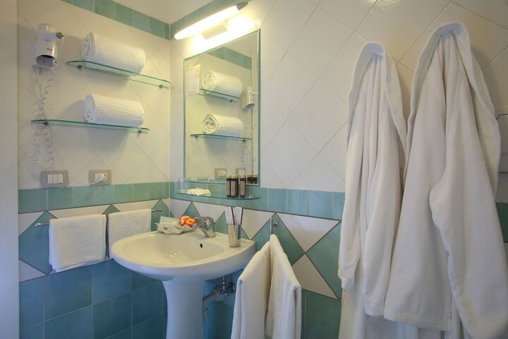 Room 20 of 41
