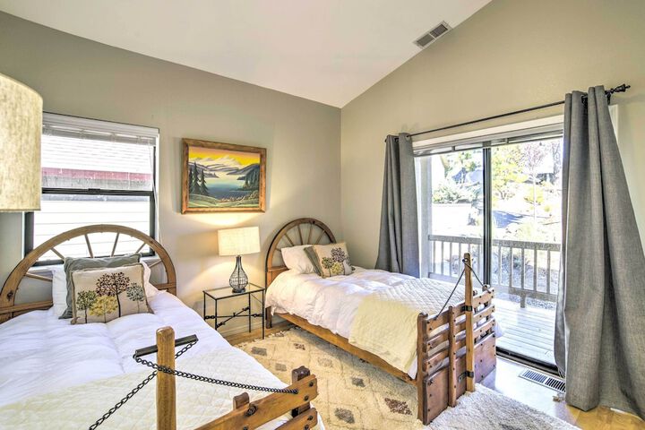 Charming Chester Home w / Furnished Porch!