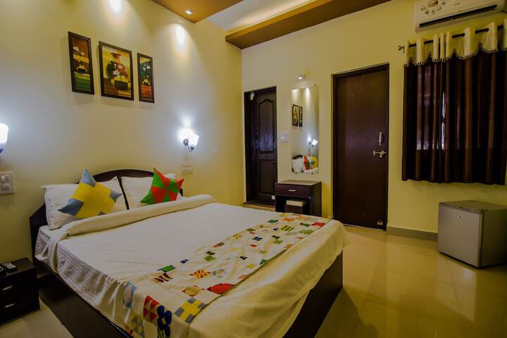 Room 18 of 22