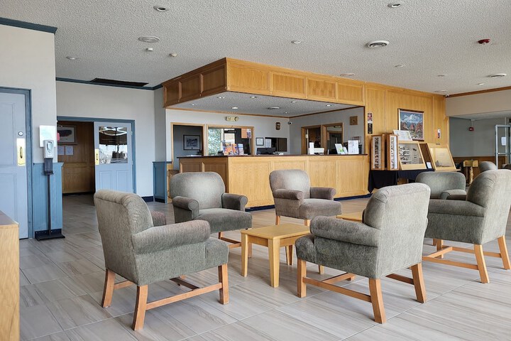 Lobby Entry