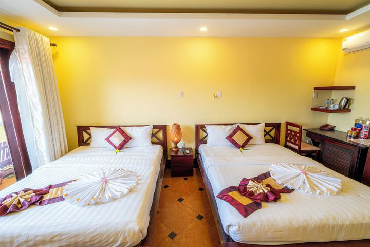 Room 12 of 135
