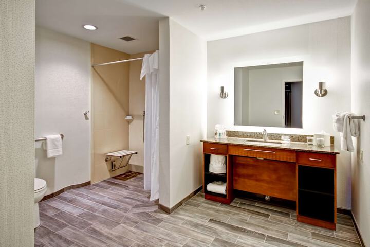 Bathroom shower