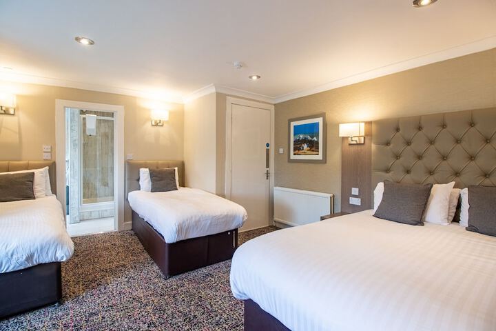 Room 43 of 89
