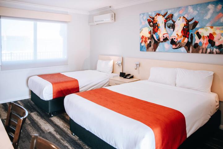 Room 56 of 92