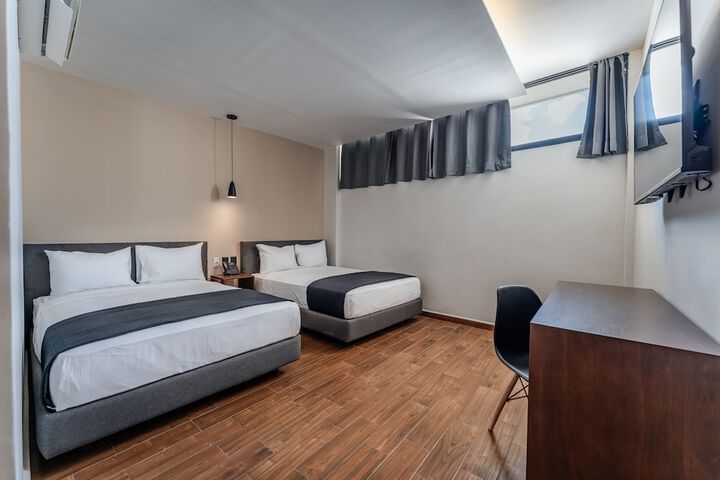 Room 17 of 34