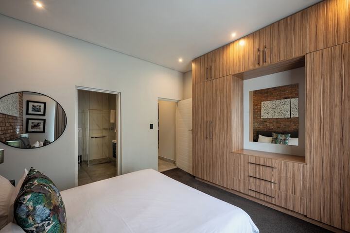 Room 25 of 129