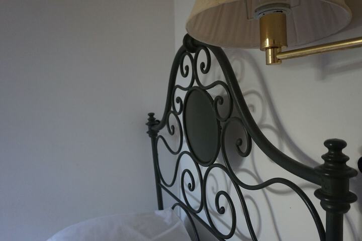 Room 8 of 67