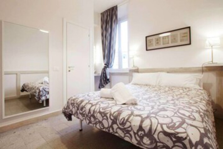 Room 7 of 23