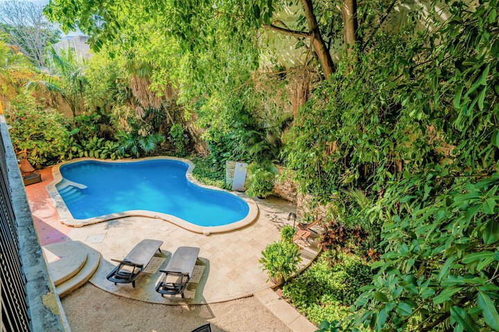 Pool 50 of 80