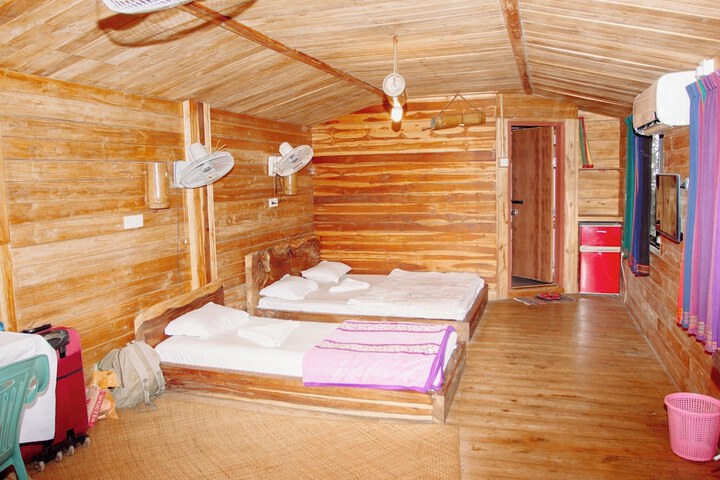 Room 25 of 64