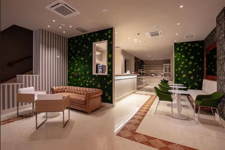 Guest Lobby