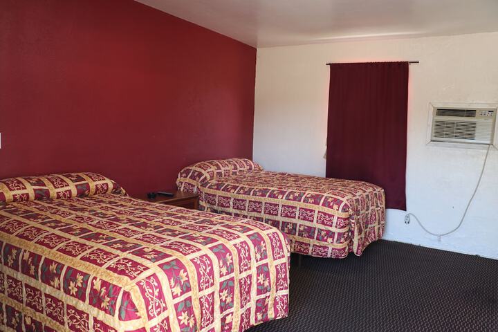 Room 19 of 38