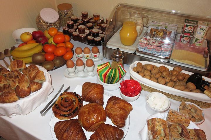 Dining 71 of 81