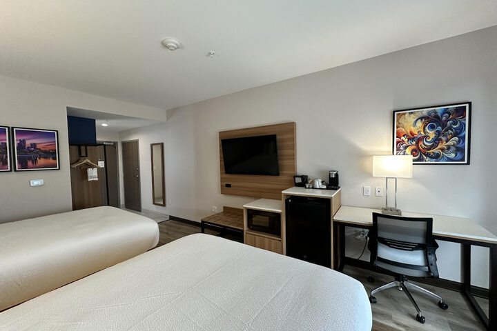 Room 15 of 69