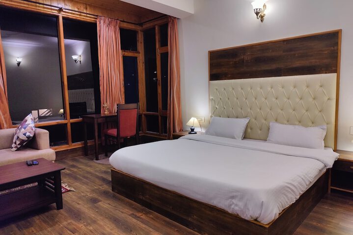 Room 19 of 76
