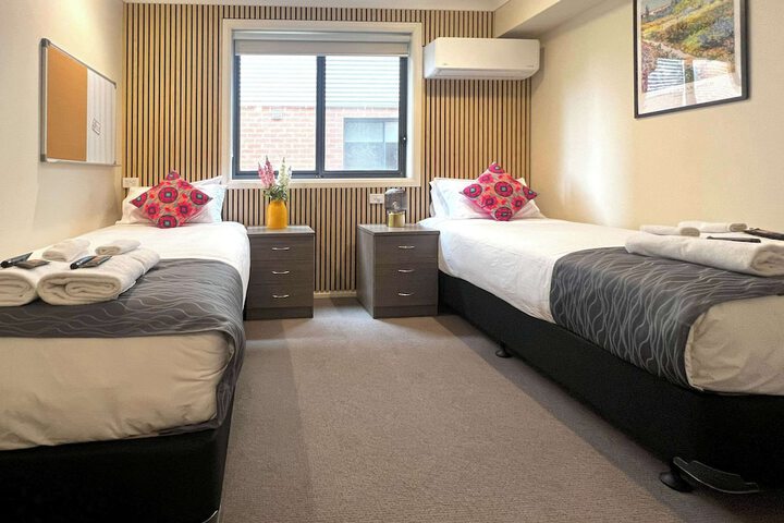 Room 49 of 104