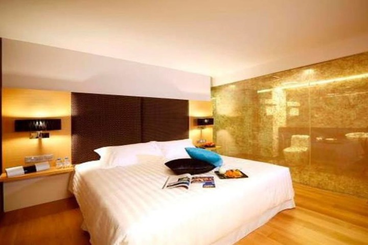 Room 10 of 55
