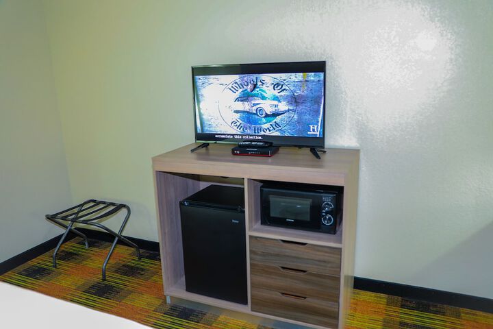Room 10 of 34