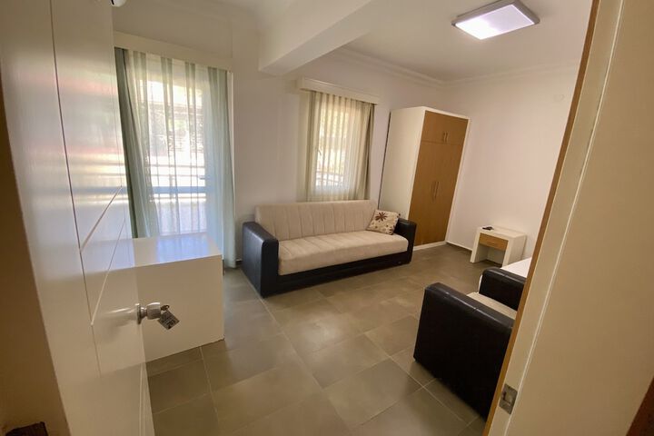Room 4 of 38