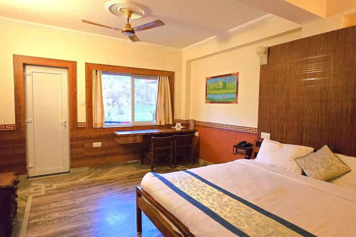 Room 22 of 52