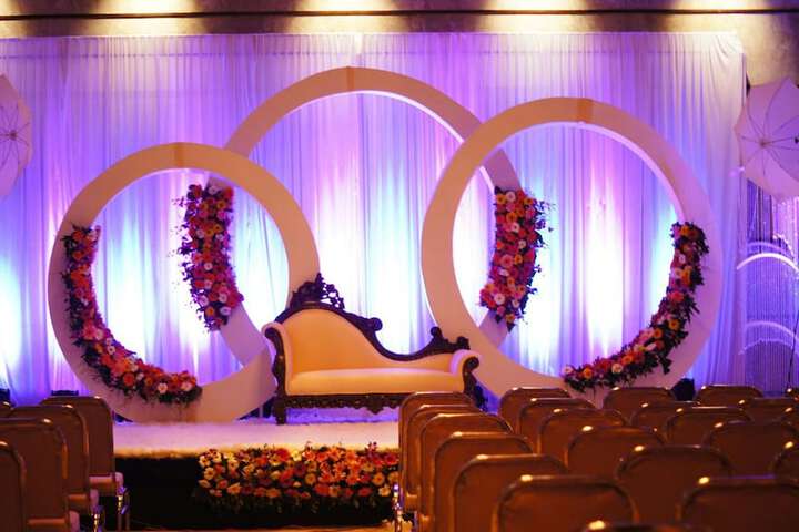 Ballroom/Hall 24 of 40