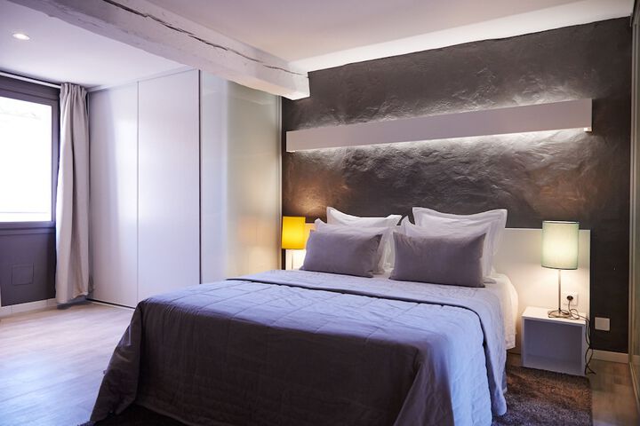 Room 4 of 63