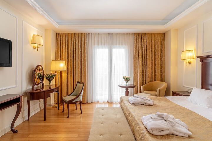 Room 18 of 60