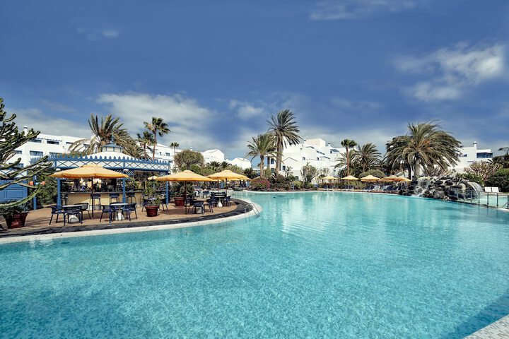 Pools & Facilities