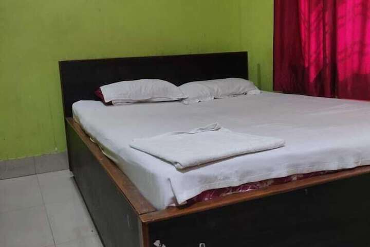 Room 3 of 11