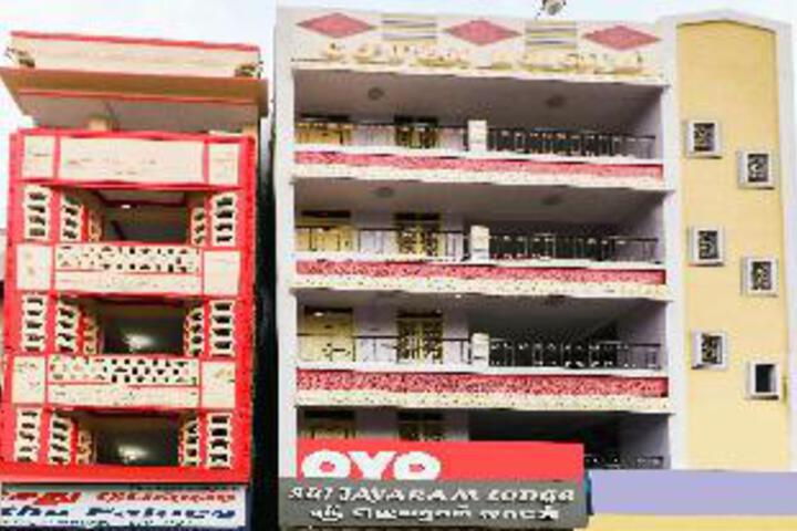 Hotel Akil Towers (Formerly Spot on 47715 Hotel Akil Towers)