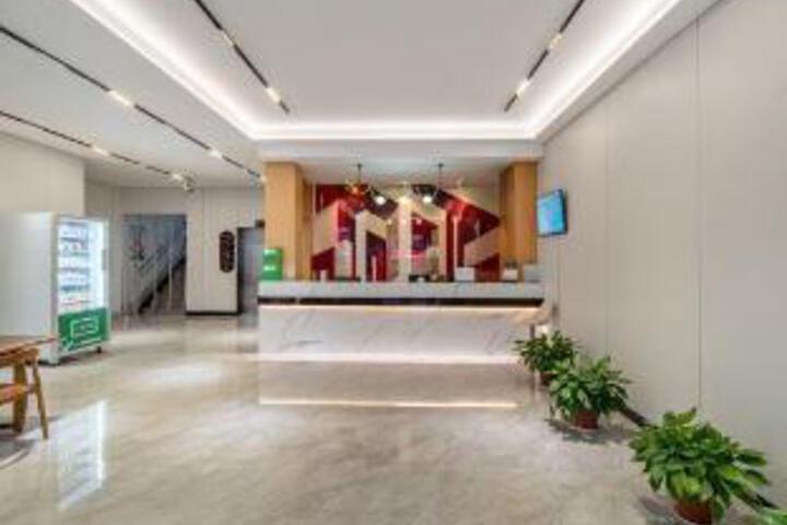 Yisu Qingju Hotel (Ningbo Lianfeng Middle Road store)