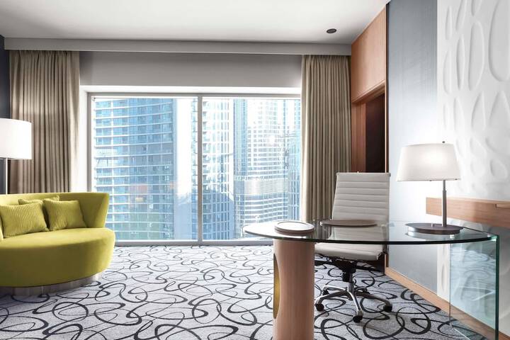 Room 46 of 315