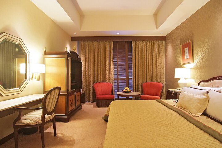 Room 16 of 78