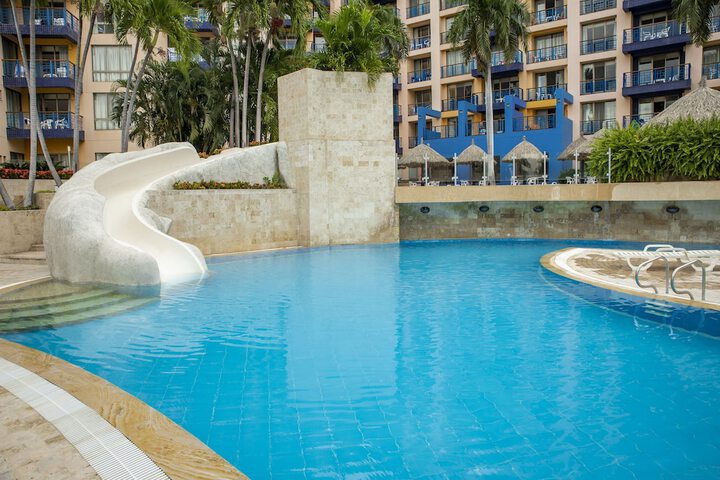 Pool Hotel