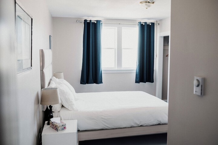 Room 9 of 22