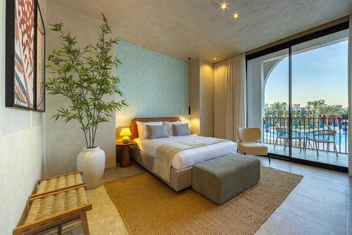 Room 36 of 241