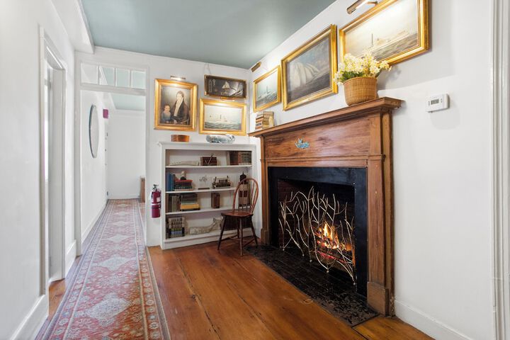 Ballroom/Hall 164 of 218