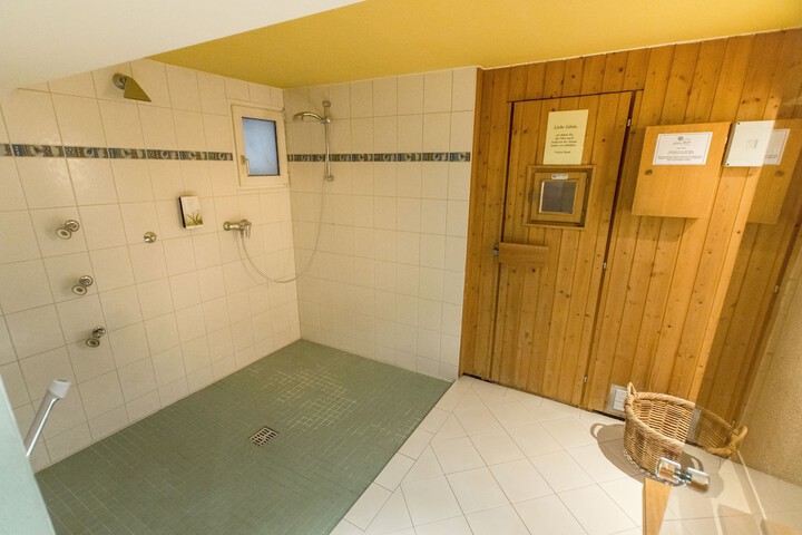 Spa 27 of 54