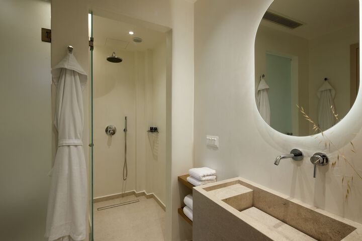 Room 92 of 122