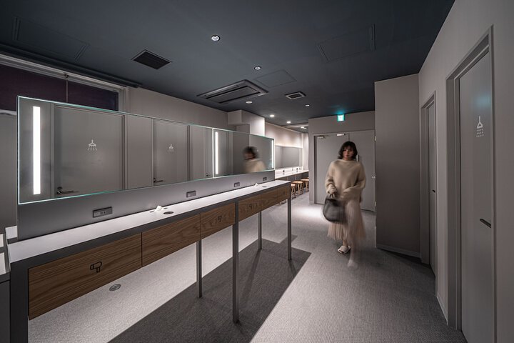 Clean Restrooms