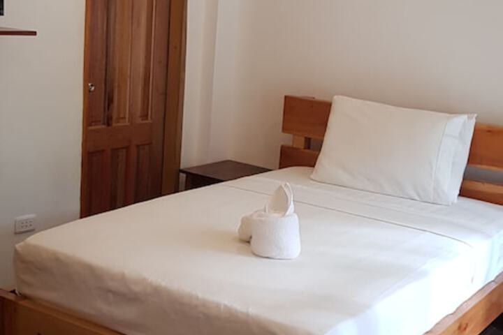 Room 15 of 114