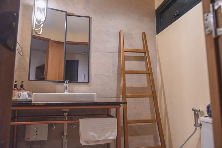 Room 60 of 72