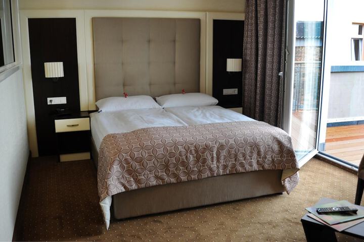 Room 21 of 70