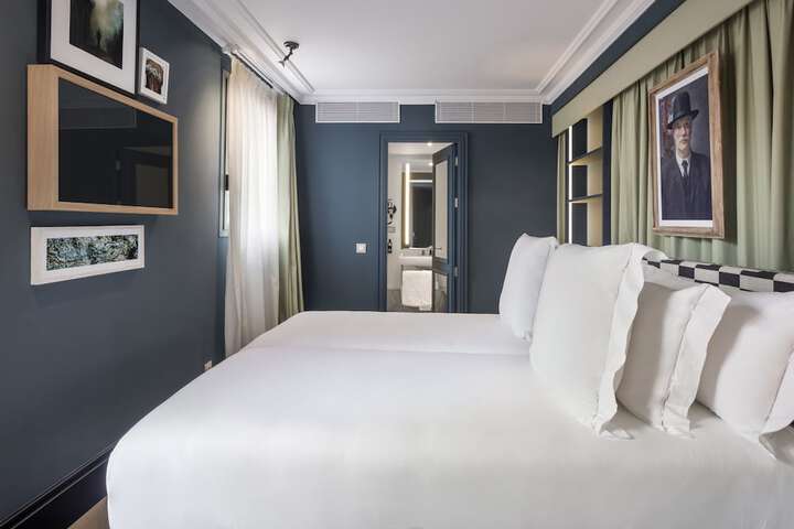 Room 6 of 43