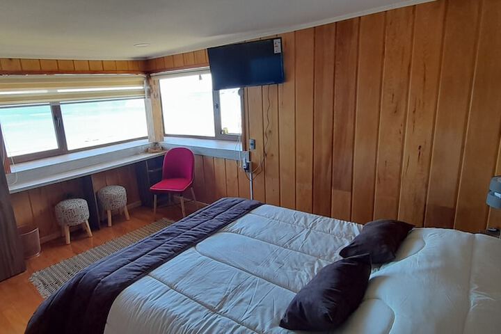 Room 6 of 57