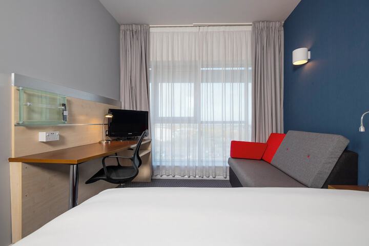 Room 20 of 83