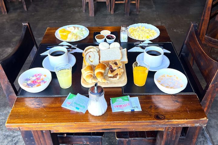 Breakfast/Coffee Service 61 of 104