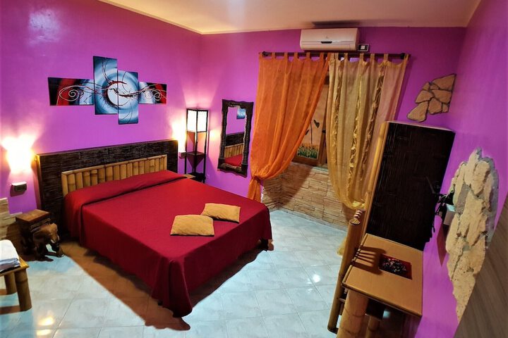Room 30 of 63