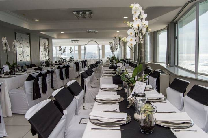 Ballroom/Hall 67 of 82