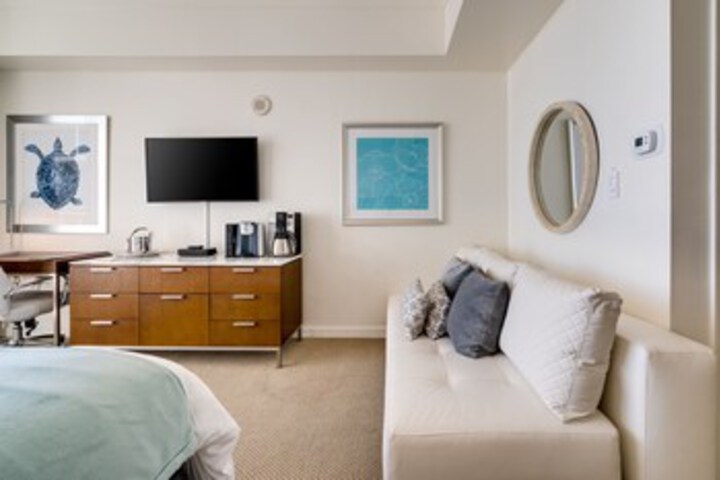 Room 25 of 31